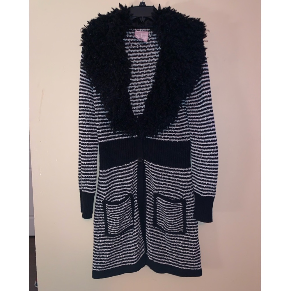Romeo & Juliet Couture Black And White Striped Fluffy Neckline Cardigan
